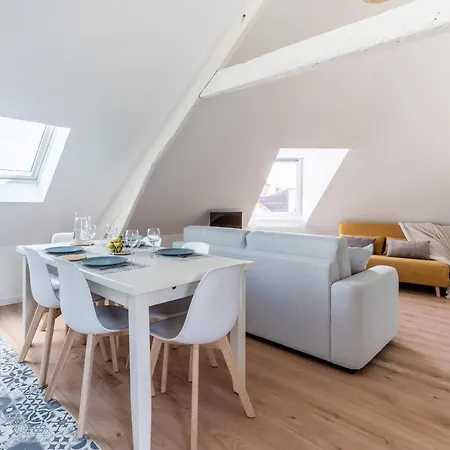 Bois Blanc - Centre-ville - Premium *